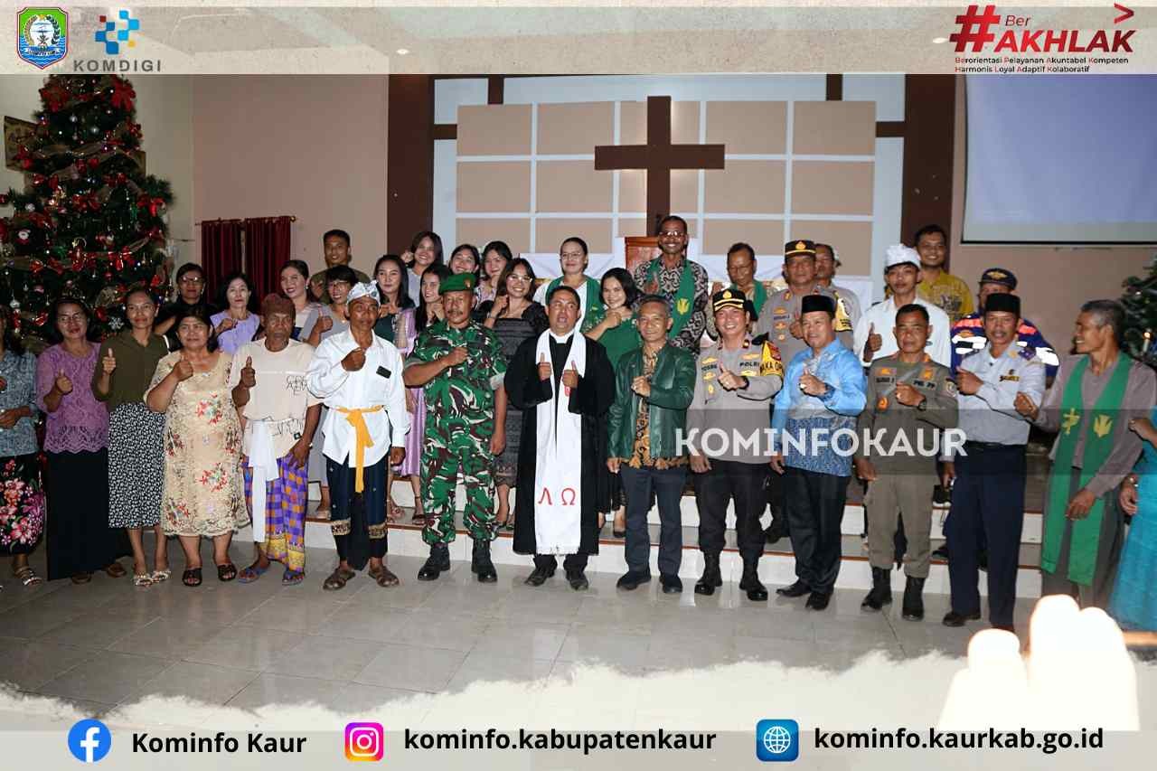 Pastikan Ibadah Natal Umat Kristiani Berjalan Lancar, Wabup dan Forkopimda Kunjungi Gereja Gekisia