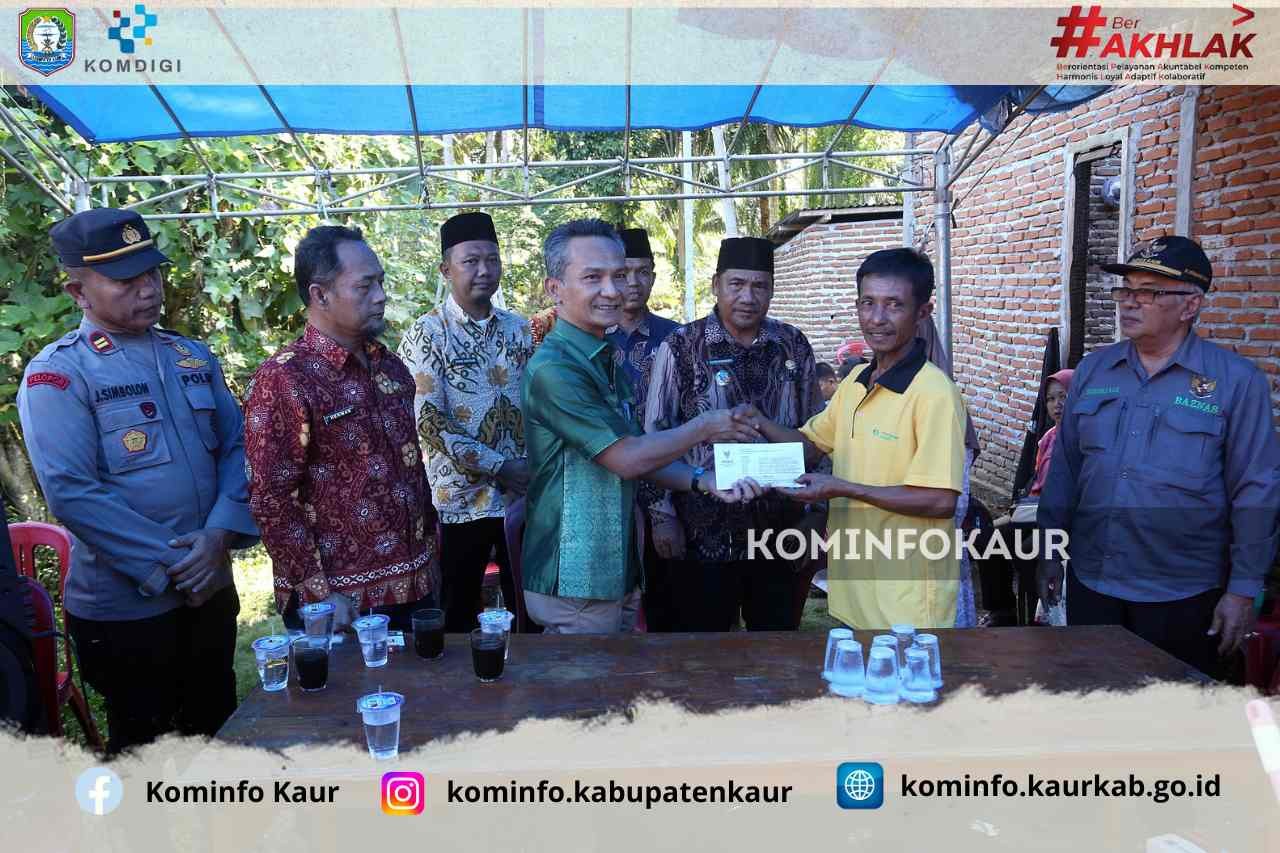 Gerak Cepat, Wabup Abdul Hamid Sambangi Korban Kebakaran