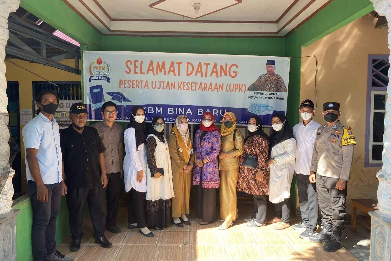 71 Warga Ikuti Ujian  Paket C Berbasis Komputer