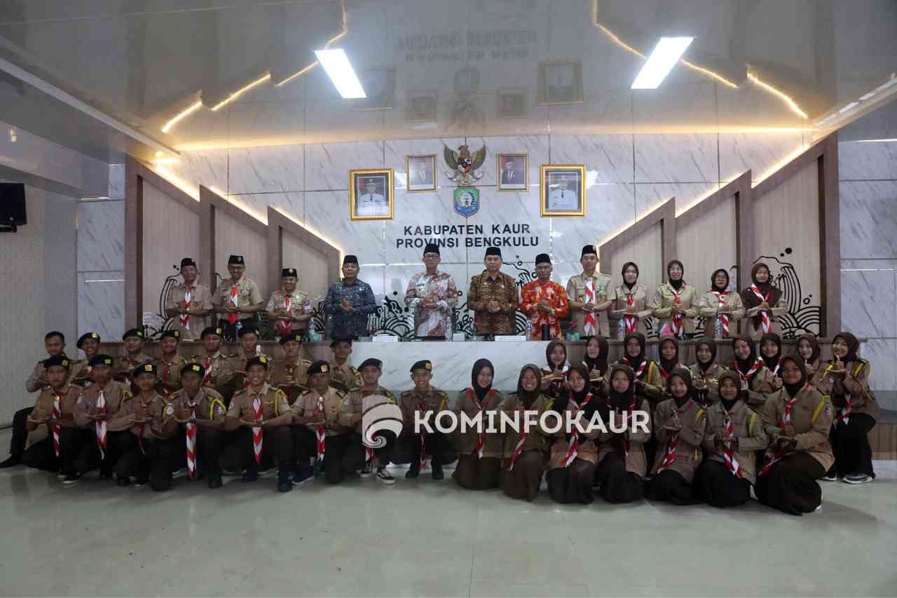 Bupati Lepas 35 Kontingen Kwarcab 0706 Kemah Bela Negara 