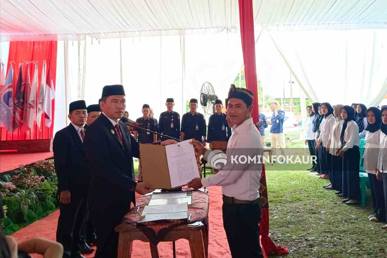 585 Anggota PPS Pemilukada 2024 Dilantik