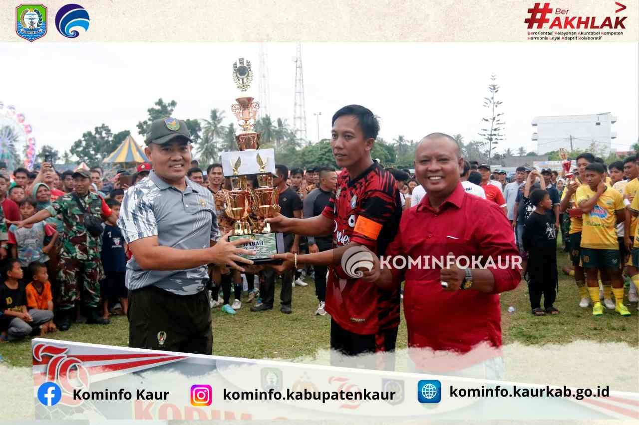 Turnamen Sepak Bola Kodim Cup Sukses Digelar, Sepaham FC Desa Jembatan Dua Rebut Juara Satu 