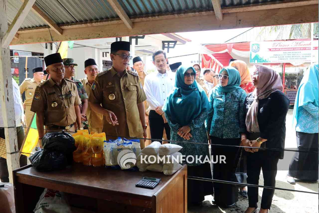 Pasar Murah Pemda Kaur Diserbu Warga