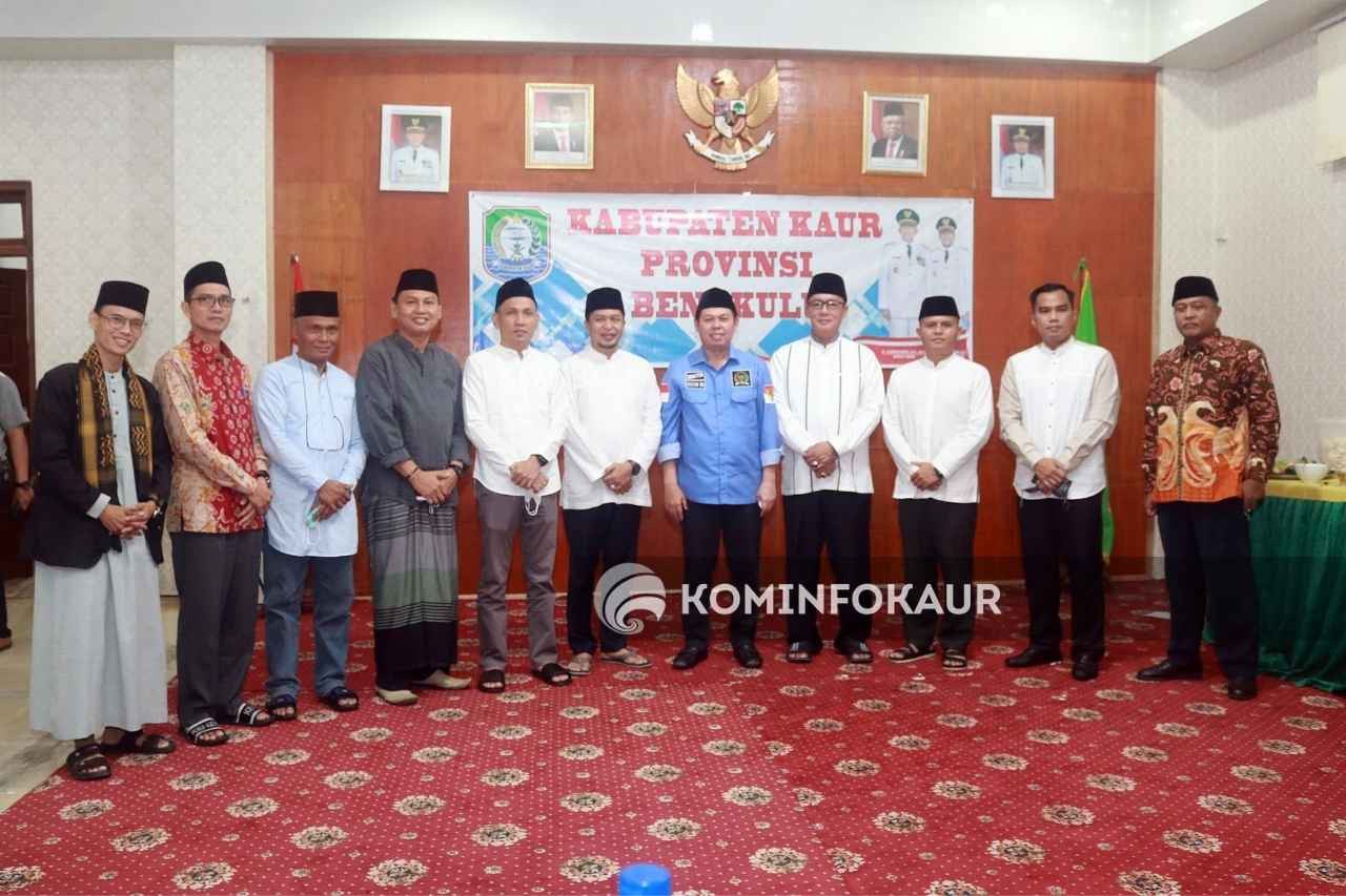 Silaturahmi Ke Kaur, Sultan : Manfaatkan Keberadaan Kami di Parlemen