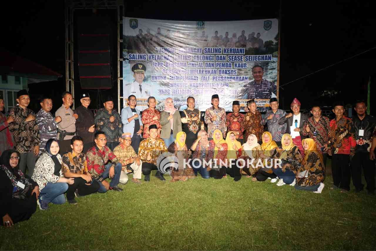 Pagelaran Seni Budaya Padang Guci Tutup Kegiatan Baksos IKPK