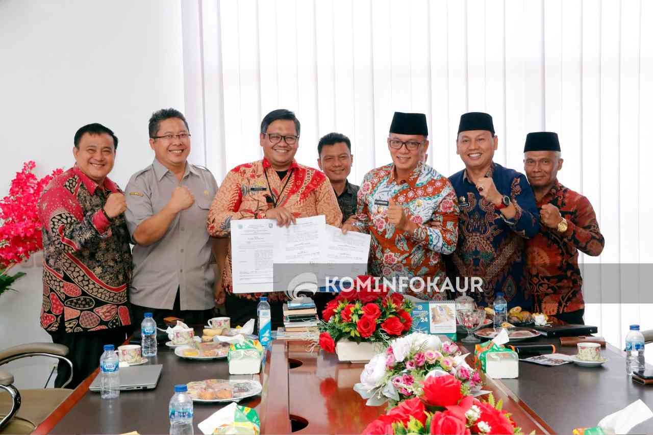 Beri Kesempatan Anak Petani Kuliah Gratis,  Pemda Kaur Kerjasama Dengan PEPI