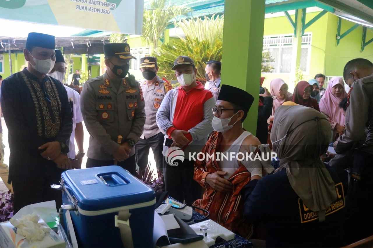 Program 1 Juta Vaksin Booster, Kapolres : Targetkan 1500 Dosis di Kaur