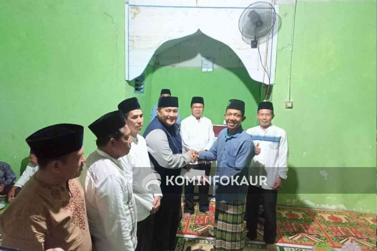 Jalin Silaturahmi, Asisten II Safari Ramadan di Desa Sumber Makmur 