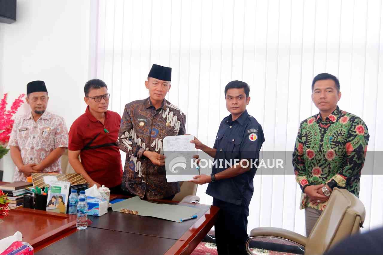 Penandatanganan  NPHD Dengan KPU dan Bawaslu, Pemda Gelontorkan Anggaran Sebesar 31 Milyar