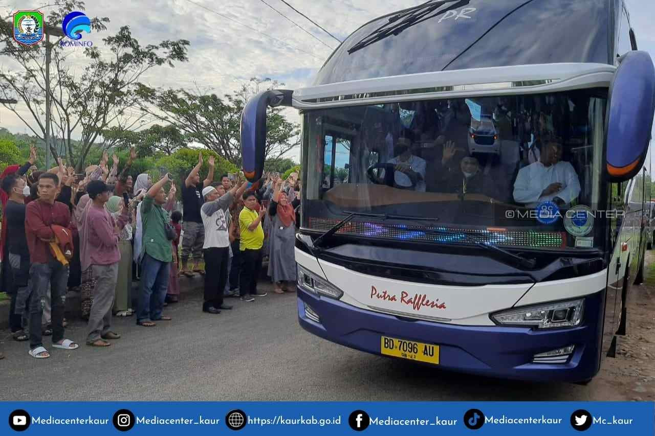 49 Calon Jamaah Haji Diberangkatkan