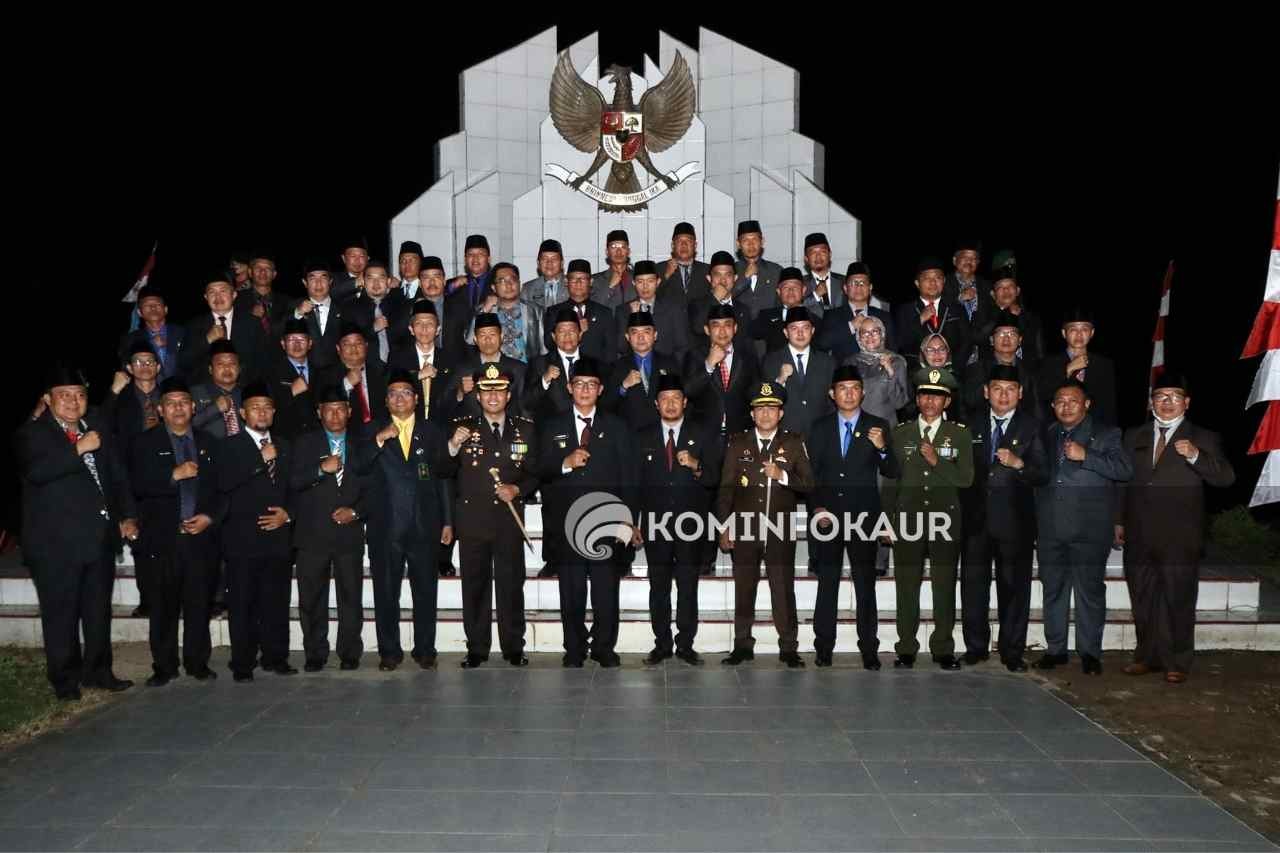 Apel Kehormatan Dan Renungan Suci Berlangsung Khidmat