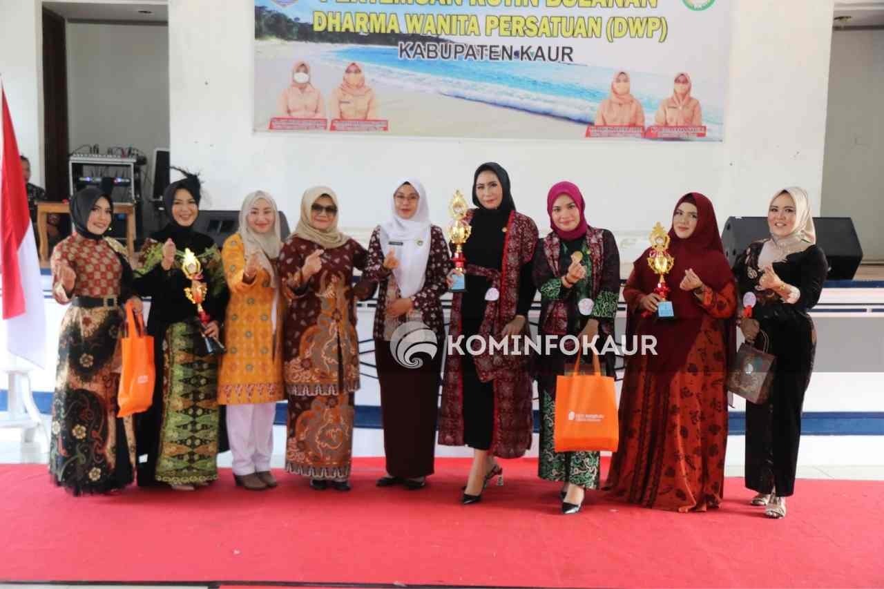 Hari Batik Nasional, Kenalkan Batik Gurita