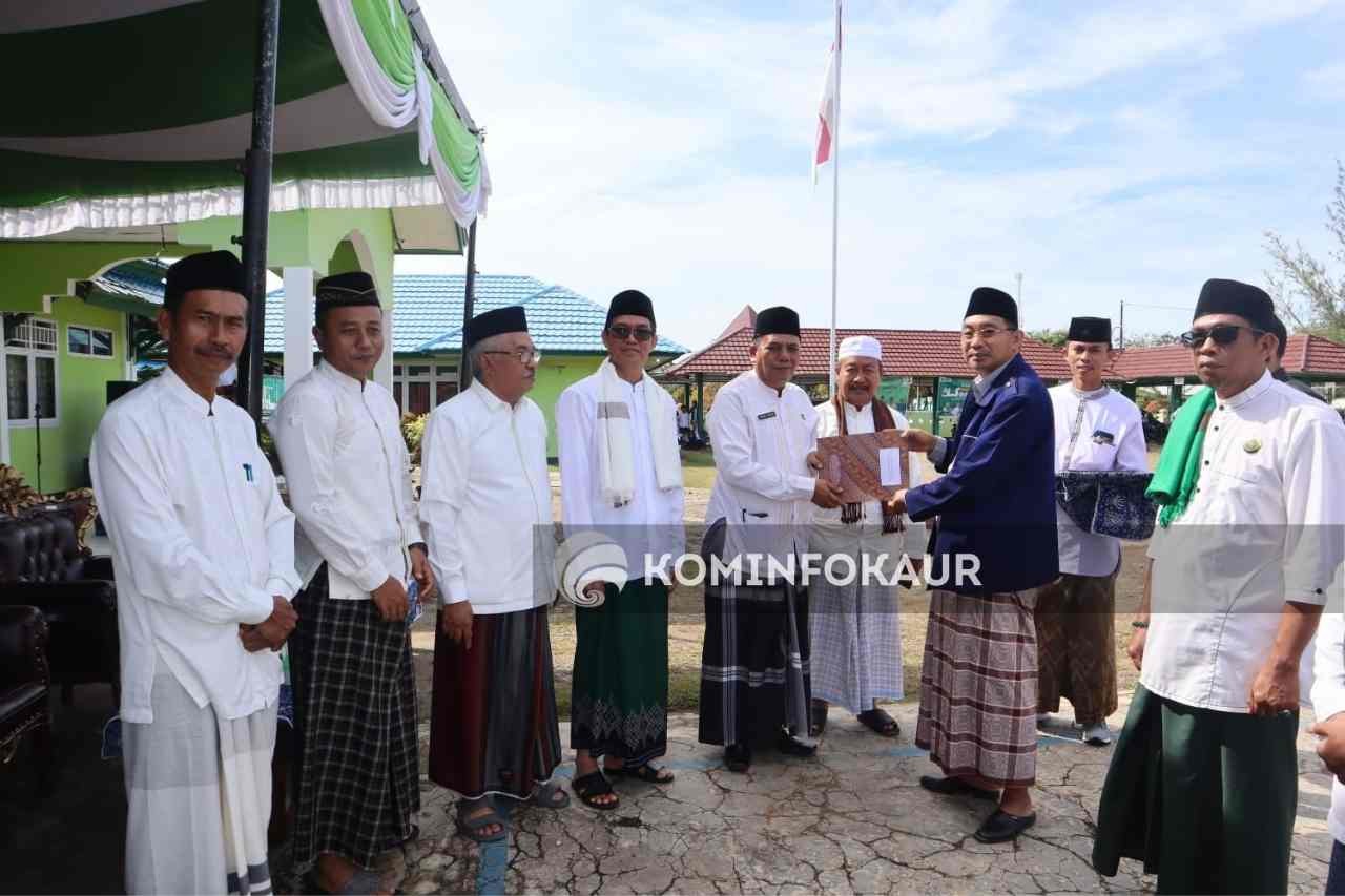Jadi Irup Hari Santri 2022, Asisten II Ajak Napak Tilas Perjuangan Para Santri