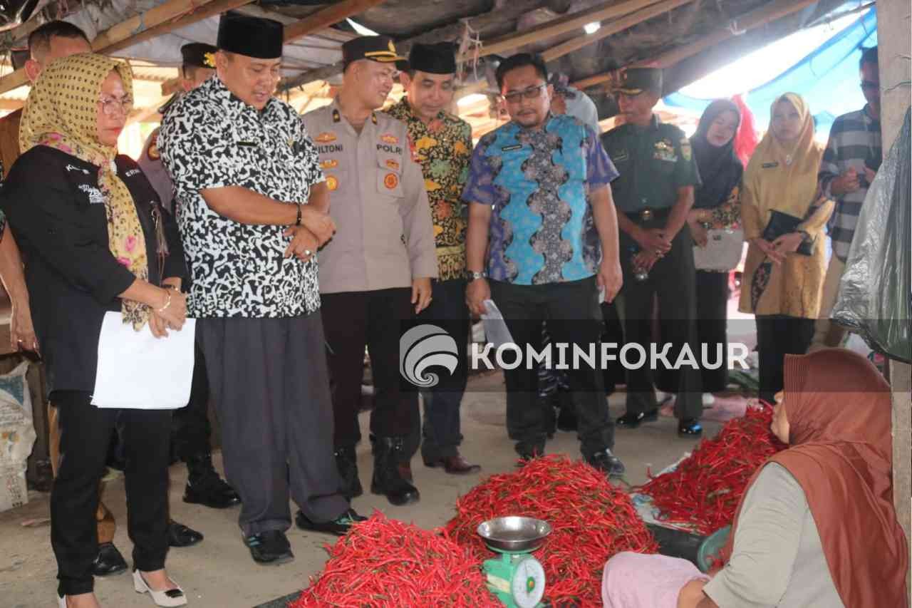 TPID Sidak Pasar Inpres Pantau Harga Bahan Pokok