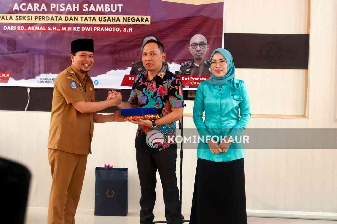 Hadiri Pisah Sambut Kasi Perdatun Kejari Kaur, Plt Bupati : Semoga Bisa Semakin Bersinergi